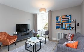 Dragon Suites - Edinburgh City Centre 1 Bed Apartment